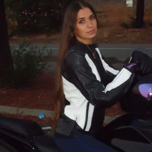 Meet your Posher, Liliya